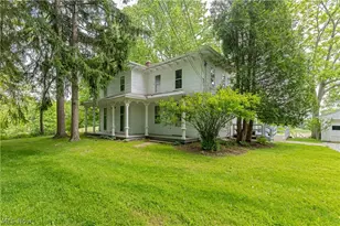 1740 W Comet Rd, New Franklin, OH 44216 - Photo 1