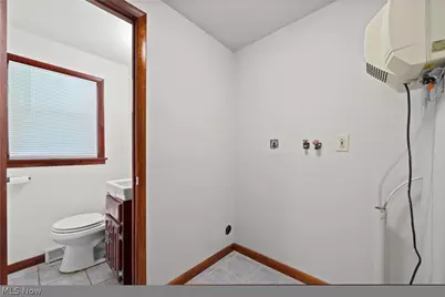 4905 Pinewood Drive, Sheffield Lake, OH 44054 - Photo 13