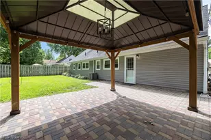 4905 Pinewood Dr, Sheffield Lake, OH 44054 - Photo 29