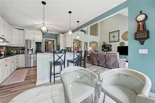 728 Pine Wood Dr, Boston Heights, OH 44236 - Photo 13