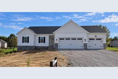 816 Glenbar Street, Louisville, OH 44641 - Photo 1