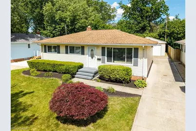 319 Erieview Boulevard, Sheffield Lake, OH 44054 - Photo 3