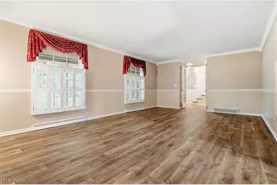 2211 Hunting Valley Street NW, North Canton, OH 44720 - Photo 7