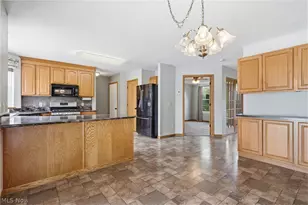 1575 Augusta Ave, Brunswick, OH 44212 - Photo 9