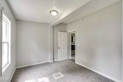340 Crosby Street, Akron, OH 44303 - Photo 7