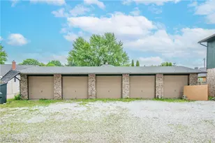 217 Edwin St NW, Hartville, OH 44632 - Photo 25