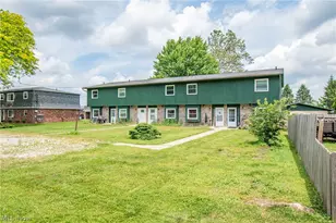 217 Edwin St NW, Hartville, OH 44632 - Photo 5