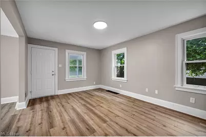 825 Dan Street, Akron, OH 44310 - Photo 13