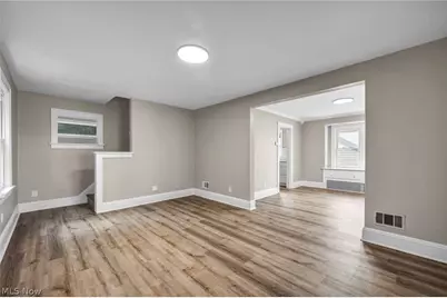 825 Dan Street, Akron, OH 44310 - Photo 11