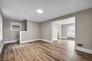 825 Dan St, Akron, OH 44310 - Photo 11