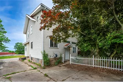 825 Dan Street, Akron, OH 44310 - Photo 39