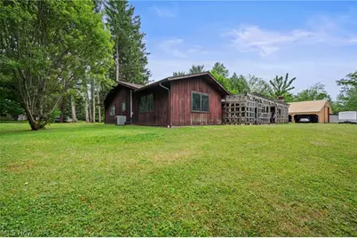 25060 Royalton Road, Columbia Station, OH 44028 - Photo 3