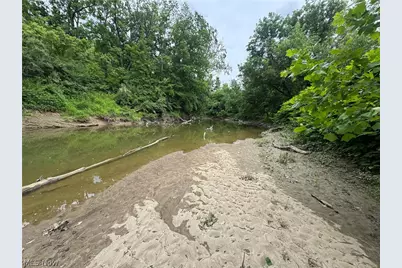 25060 Royalton Road, Columbia Station, OH 44028 - Photo 9
