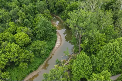 25060 Royalton Road, Columbia Station, OH 44028 - Photo 7