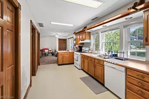 547 E Main St, Ravenna, OH 44266 - Photo 15