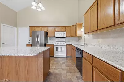 853 Beverly Avenue, Canal Fulton, OH 44614 - Photo 13