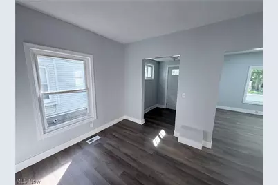 337 Lucas Street, Barberton, OH 44203 - Photo 7