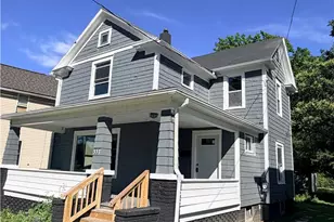 337 Lucas St, Barberton, OH 44203 - Photo 3