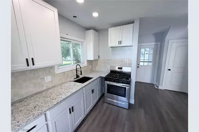 337 Lucas Street, Barberton, OH 44203 - Photo 13