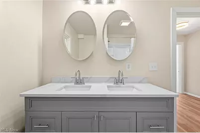 2164 11th Street SW, Akron, OH 44314 - Photo 27