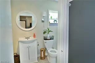 632 Chestnut St, Conneaut, OH 44030 - Photo 25