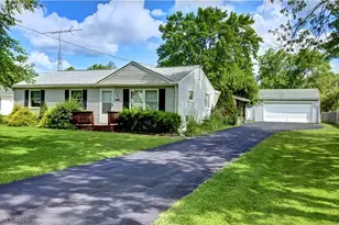 3785 Sanford Dr, Brunswick, OH 44212 - Photo 3
