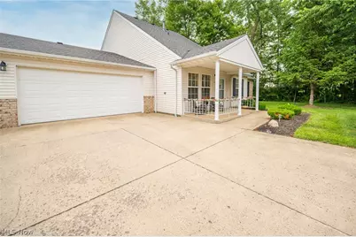 786 N Creek Drive #786, Painesville, OH 44077 - Photo 3