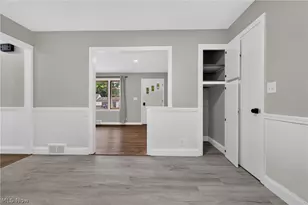3209 Hermosa Dr, Youngstown, OH 44511 - Photo 5