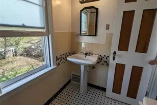 18707 Shawnee Ave, Loveland, OH 44119 - Photo 3