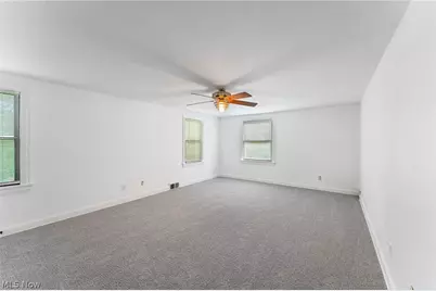 124 Danbury Drive, Boardman, OH 44512 - Photo 17