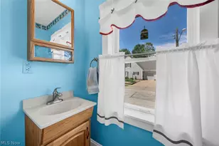 37846 Sharpe Ave, Willoughby, OH 44094 - Photo 11