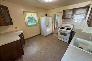 766 Valdes Ave, Akron, OH 44320 - Photo 7