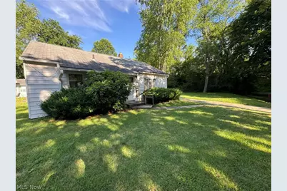 766 Valdes Avenue, Akron, OH 44320 - Photo 3