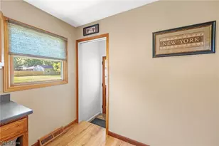 2315 Burnham Rd, Fairlawn, OH 44333 - Photo 13