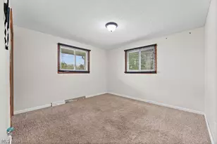 6410 Westmore St, Louisville, OH 44641 - Photo 23
