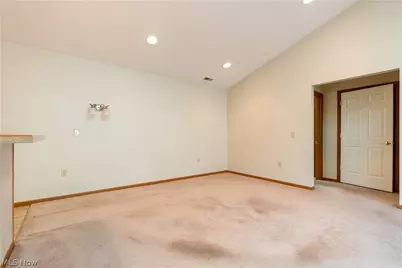 1344 Pebble Chase Circle NE, Massillon, OH 44646 - Photo 13