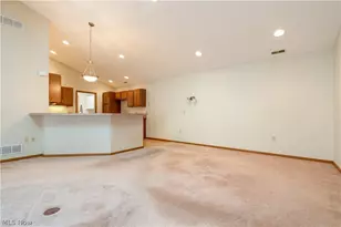 1344 Pebble Chase Cir NE, Massillon, OH 44646 - Photo 11