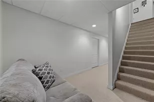 585 Burgess Cir, Aurora, OH 44202 - Photo 35