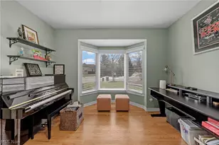 585 Burgess Cir, Aurora, OH 44202 - Photo 7
