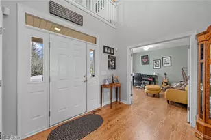 585 Burgess Cir, Aurora, OH 44202 - Photo 7