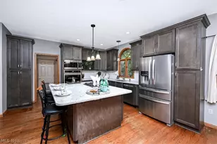 3338 Blessing Ln, Kent, OH 44240 - Photo 13