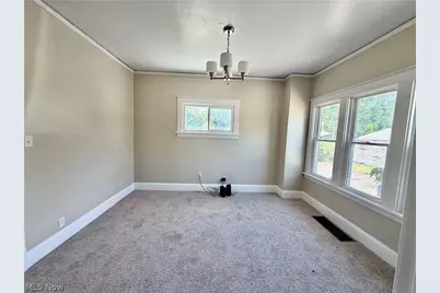 940 Katherine Avenue, Youngstown, OH 44505 - Photo 5