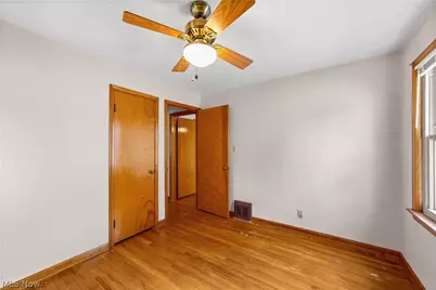 5150 Cheltenham Boulevard, Lyndhurst, OH 44124 - Photo 15