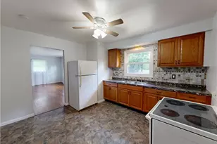 6490 Willow Way, Andover, OH 44003 - Photo 9