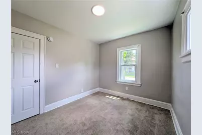 656 Hammel Street, Akron, OH 44306 - Photo 23
