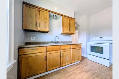 656 Hammel Street, Akron, OH 44306 - Photo 29