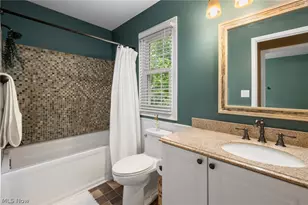559 Alliance Dr, Sagamore Hills, OH 44067 - Photo 23