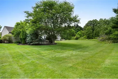 559 Alliance Drive, Sagamore Hills, OH 44067 - Photo 39