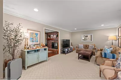 147 S Hayden Parkway, Hudson, OH 44236 - Photo 5