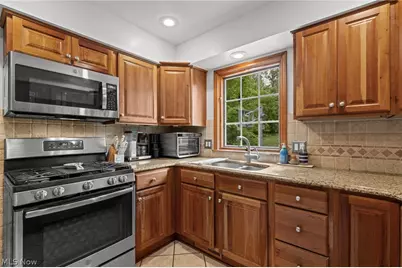 147 S Hayden Parkway, Hudson, OH 44236 - Photo 17